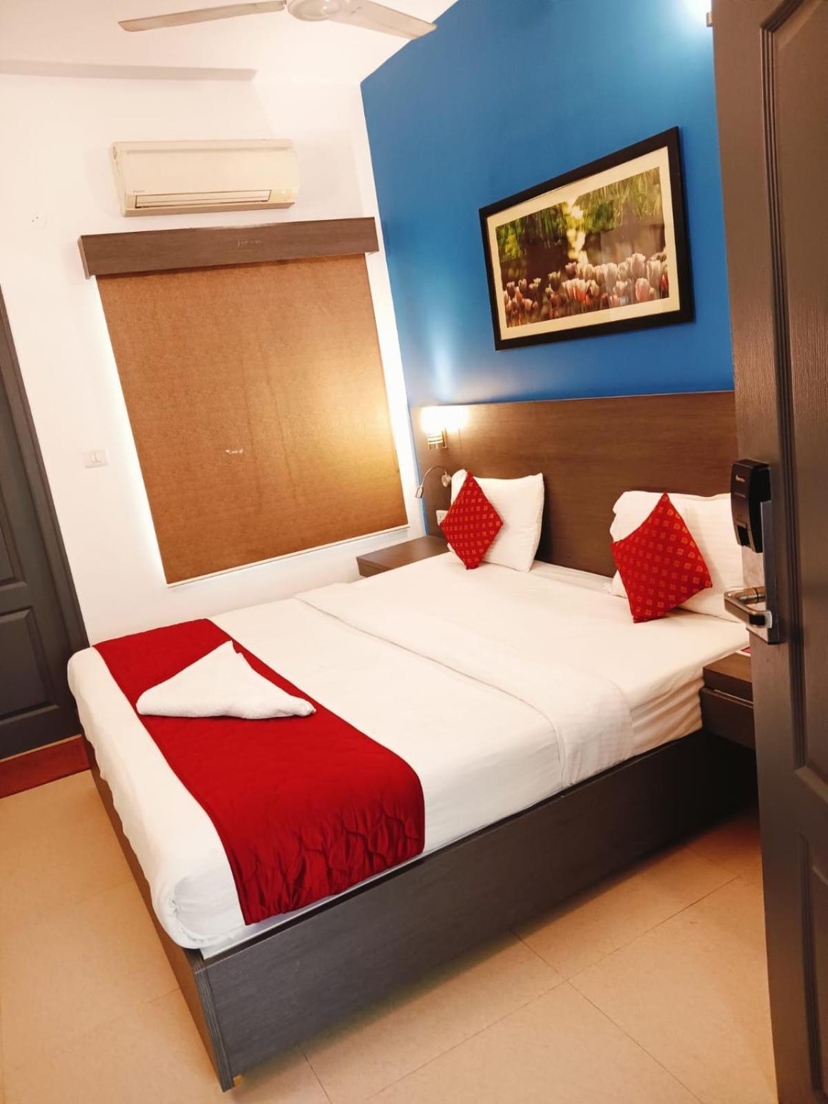Stayeasy Tiruvanmiyur Chennai Exterior photo